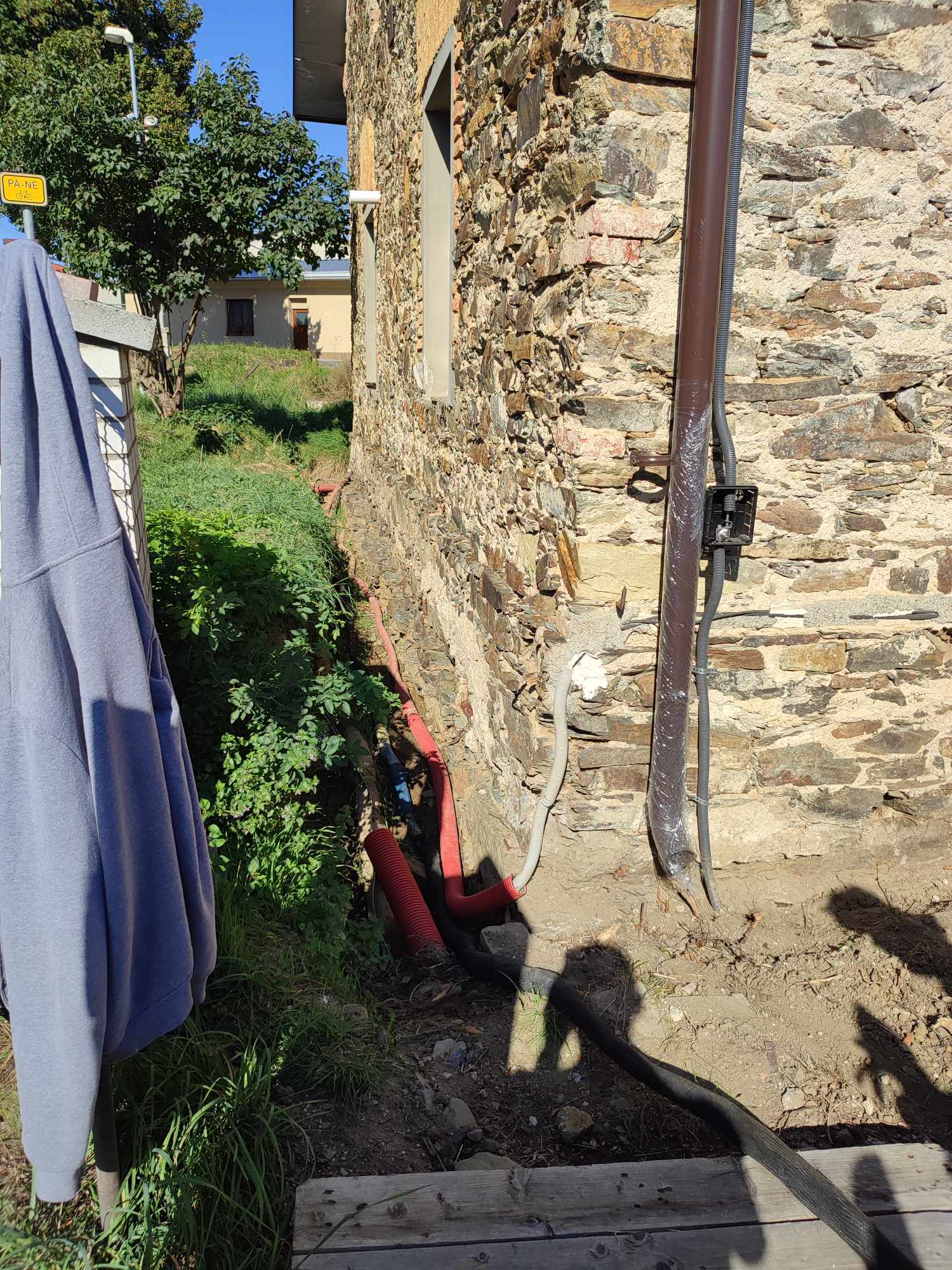 Izolace základů v Praze tvrdou pěnou HARD 